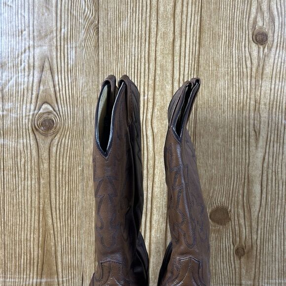 DAN POST Cowboy Western Boots Size 8 E Classic Brown Leather Boots - Picture 6 of 16